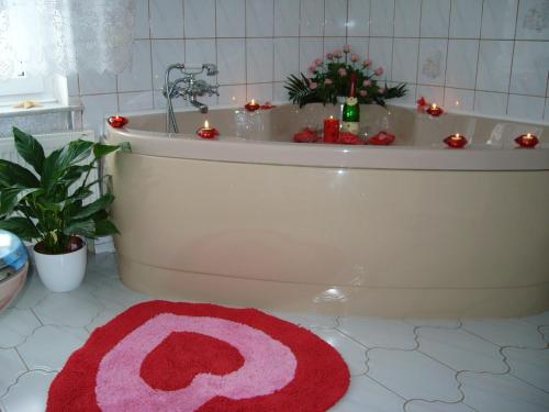 Bathroom sa Private Ferienwohnung Fam.Wölke