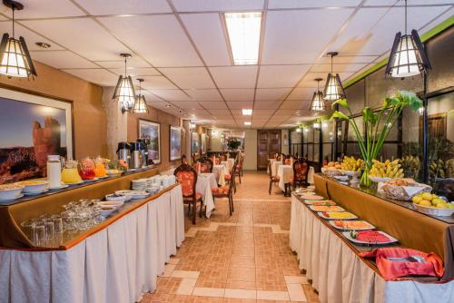 Ein Restaurant oder anderes Speiselokal in der Unterkunft Majestad Hotel Boutique 