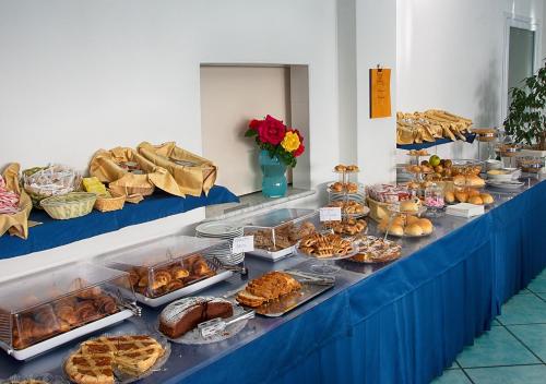 Mâncare la sau în apropiere de acest hotel