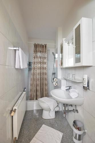 Gallery image of Pension Haus Aschgan in Egg am Faaker See