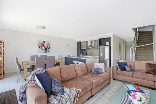 Zona de estar de Cypress Townhouse 17 - Mulwala