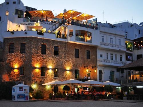 Luxury Apartment, 3 min Walk to Beach, Albufeira