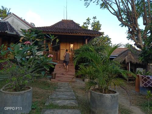 Tri Putri Homestay – Photos 4