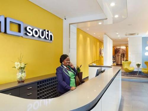 10 South Apartments – Photos 3