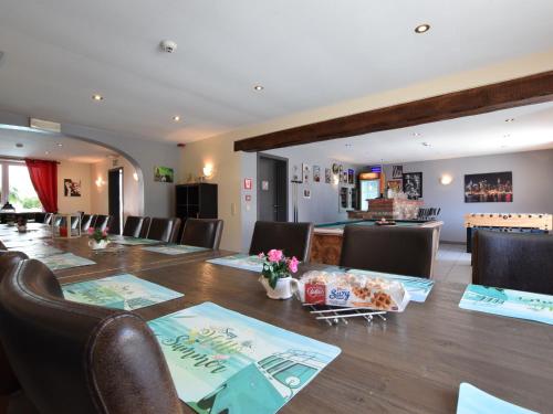 Pleasant Holiday Home with Sauna and Jacuzzi in Courtil