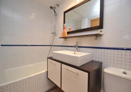 A bathroom at Barcelona Bs Sitges