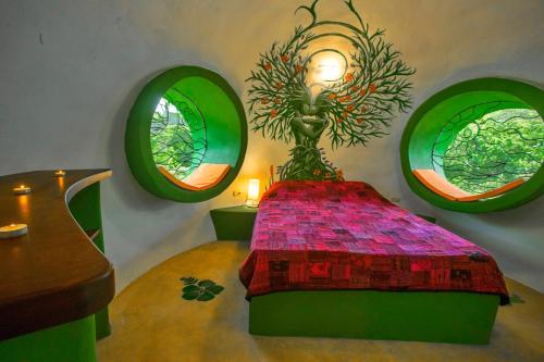 Llit o llits en una habitació de Green Moon Lodge