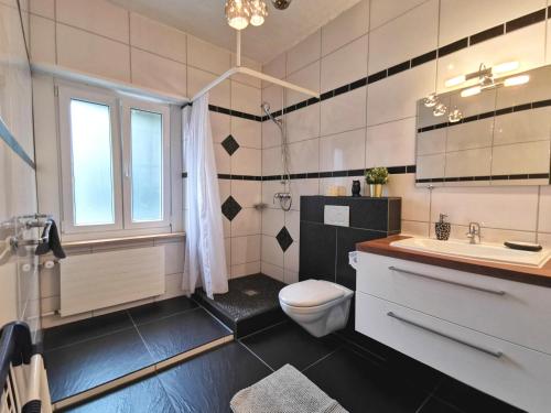 Bathroom sa Apartments Steinbock