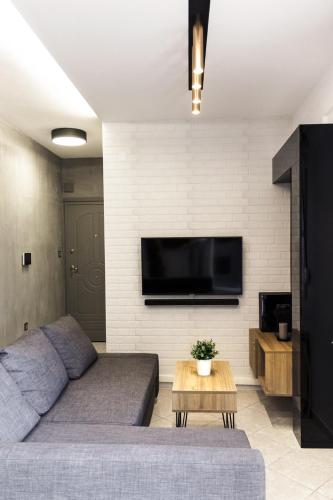 Thess Home Now - The Urban Moment