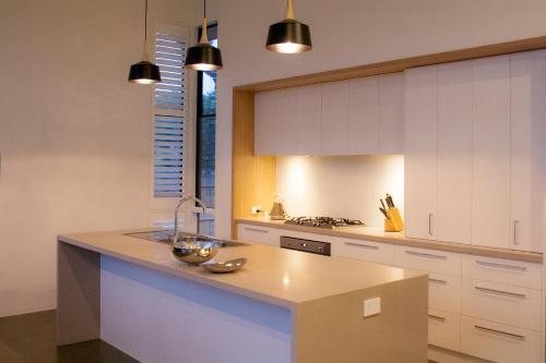 Dapur atau dapur kecil di Bonnie's at Barwon