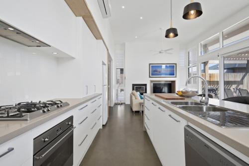 Dapur atau dapur kecil di Bonnie's at Barwon