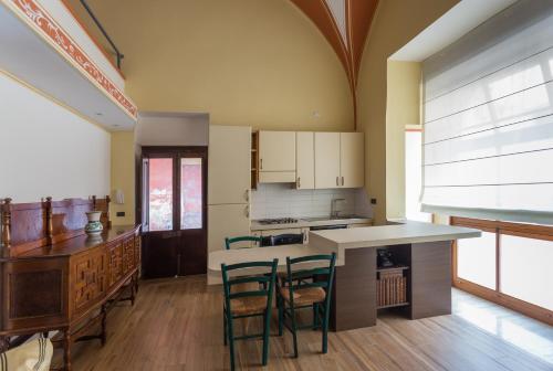 Η κουζίνα ή μικρή κουζίνα στο Palazzo Leuzzi B&B
