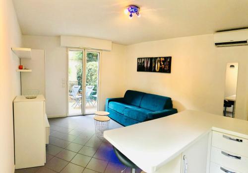 Foto Studio plage parking et proche vieil antibes 1