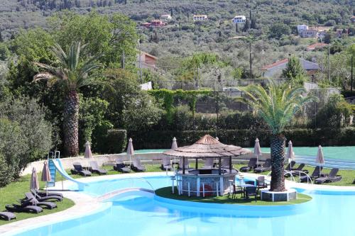 Bazén v ubytování Pegasus Hotel nebo v jeho okolí