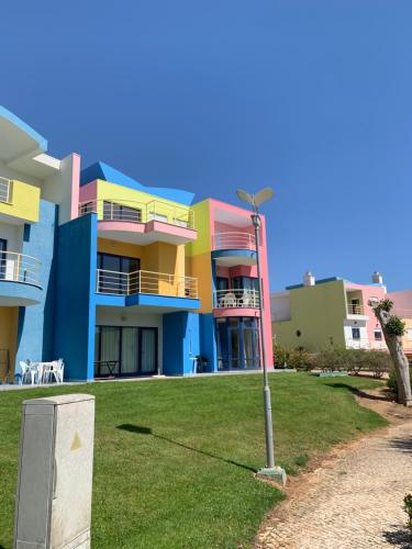 Penthouse 160sqm wide Terraces Pool view & private Hot Tub & Parking