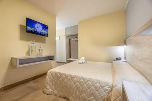 Μια τηλεόραση ή/και κέντρο ψυχαγωγίας στο Hotel Salento Mirfran