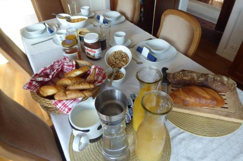 Comida en o cerca de este hostal o pensión