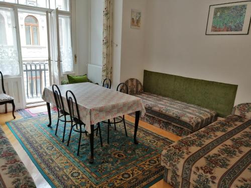 Postel nebo postele na pokoji v ubytování Garibaldi 5 Apartments & Rooms