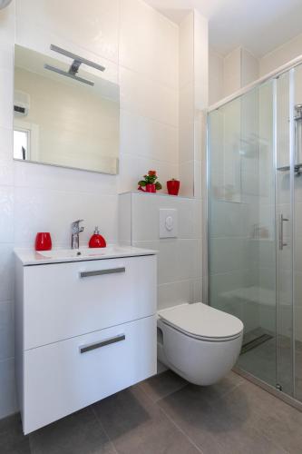 Brand New Apartment Nebo