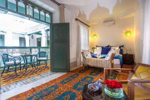 Oleskelutila majoituspaikassa Riad Azahar
