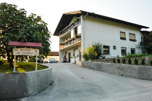 Gallery image of Rooms pr zajčku in Tolmin