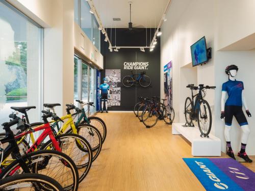 a bike store with a bunch of bikes on display at SEAMORE RESIDENCE in Shirahama