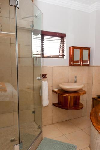 Ένα μπάνιο στο Knysna Elephant Park Lodge