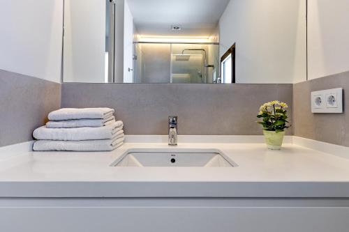 A bathroom at Townhouse Tonina
