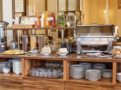 Jídlo v hotelu nebo okolí