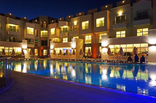 Bazén v ubytování Adrina Termal Health & SPA Hotel nebo v jeho okolí