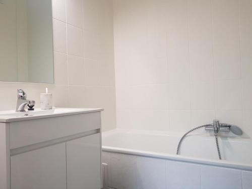 Ванная комната в Suite minimalist 50m2