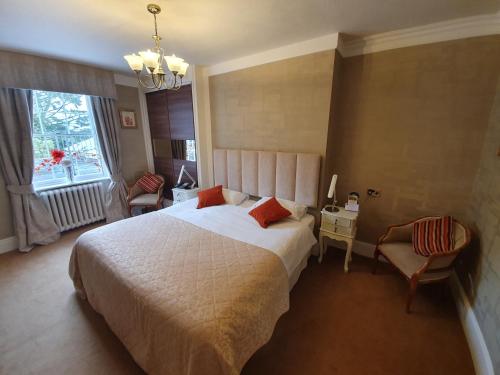 A bed or beds in a room at The Upper House 