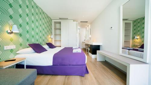 Hotel Nayra - Adults Only — Photo of the whole room