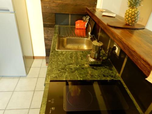 Dapur atau dapur kecil di Appartamento a due passi dal mare