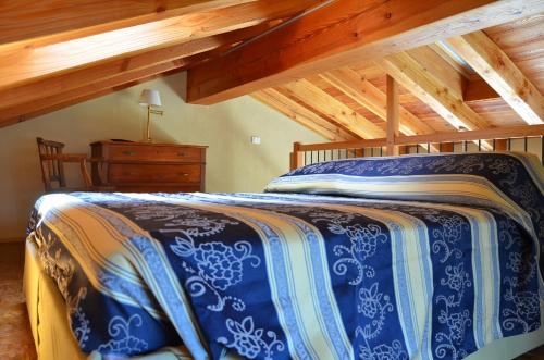 Postel nebo postele na pokoji v ubytování Holiday house with garden and enchanting view