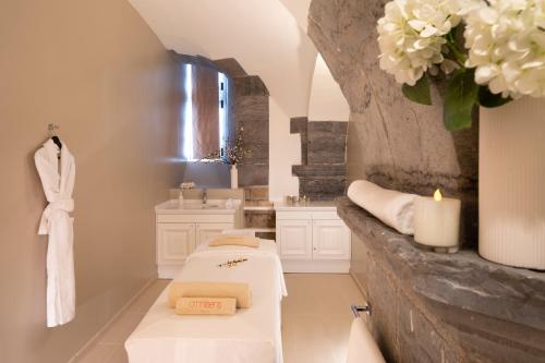 Kúpeľňa v ubytovaní Royal Hainaut Spa & Resort Hotel