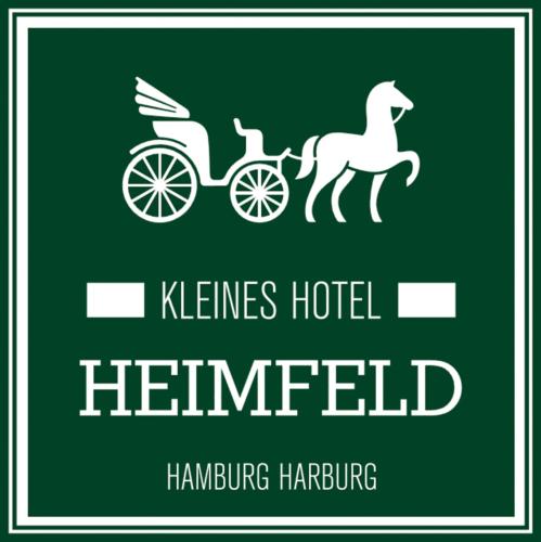 a green sign with a horse pulling a carriage at Kleines Hotel Heimfeld in Hamburg