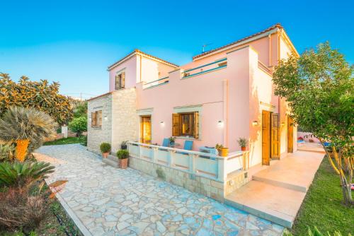 an image of a house at Villa Dolce Vita in Prinés