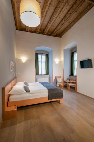 Gallery image of JUFA Hotel Schloss Röthelstein in Admont