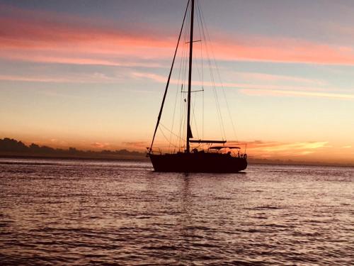 House Boat and day sailing