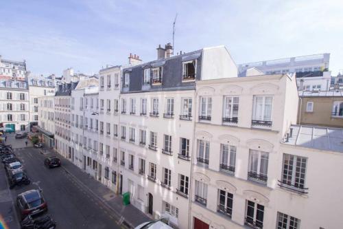 Appartement familial calme près de la Tour Eiffel