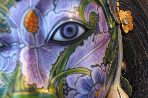 a colorful vase with an eye on it at Ocean Island Inn | Backpackers | Suites in Victoria