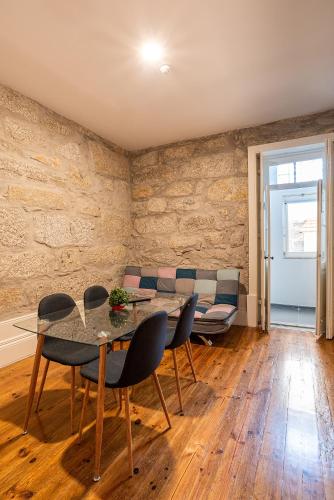 ZD Moreira Flats C By PortoProperties4You