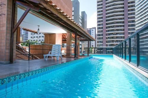 Bazén v ubytování Ideal Praia Hotel nebo v jeho okolí