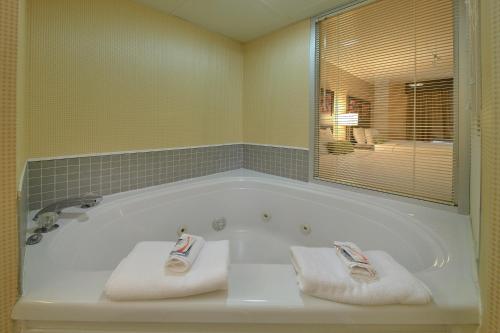 Ett badrum på Vacation Lodge