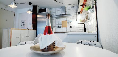 Кухня или мини-кухня в ROQUETAS BEACH HOUSE Apartamento fresco con Piscina
