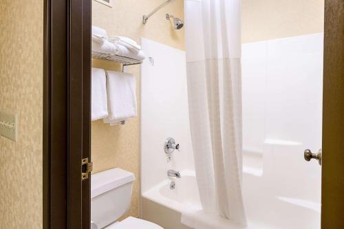 Gallery image of Quality Inn Parkersburg North-Vienna in Parkersburg