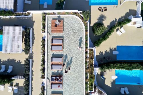 Bazén v ubytování Naxian Utopia | Luxury Villas & Suites nebo v jeho okolí