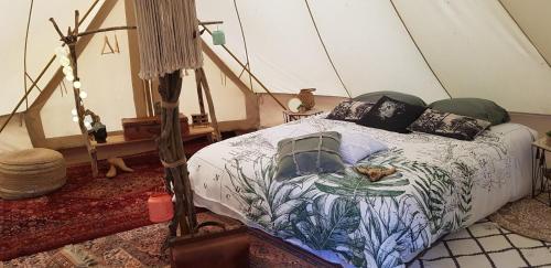 Ένα ή περισσότερα κρεβάτια σε δωμάτιο στο Boheme Glamping Experience