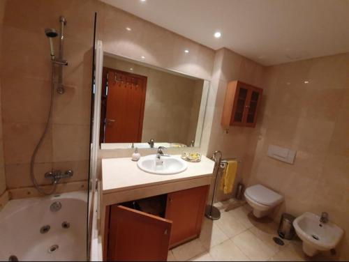 Gallery image of T1 Sea & Pool in Caxias